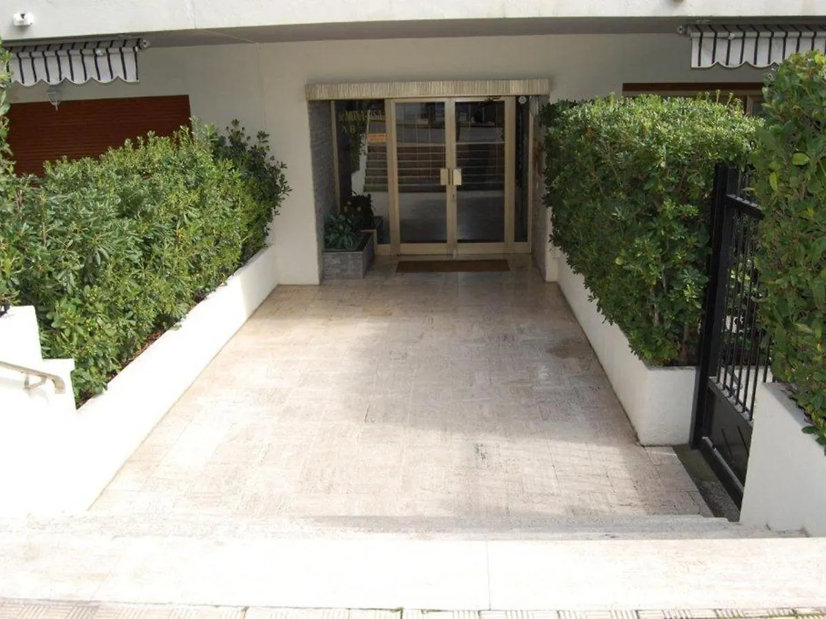 Grand Studio Avec Terrasse, Proche Plages Et Centre-Ville, Menton - Fr-1-196-328 0*,  צרפת