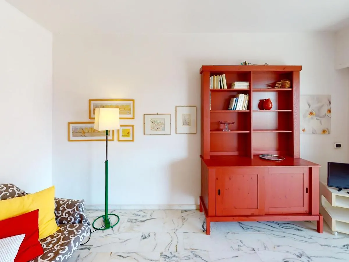 Grand Studio Avec Terrasse, Proche Plages Et Centre-Ville, Menton - Fr-1-196-328 Apartman
